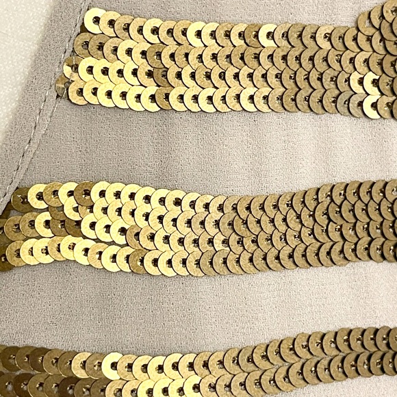 Gorgeous BCBGMAXAZRIA sparkling sequin top! - Picture 4 of 9